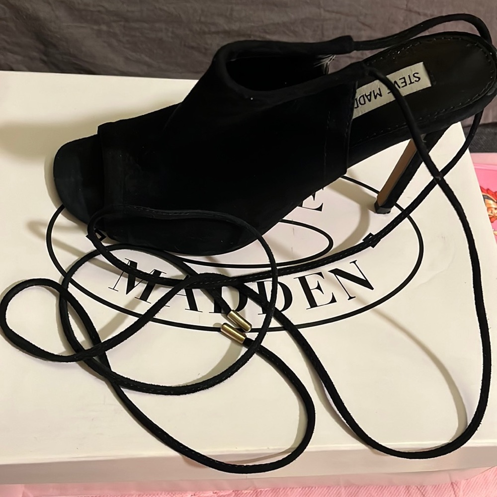 Used Steve Madden streets heel
